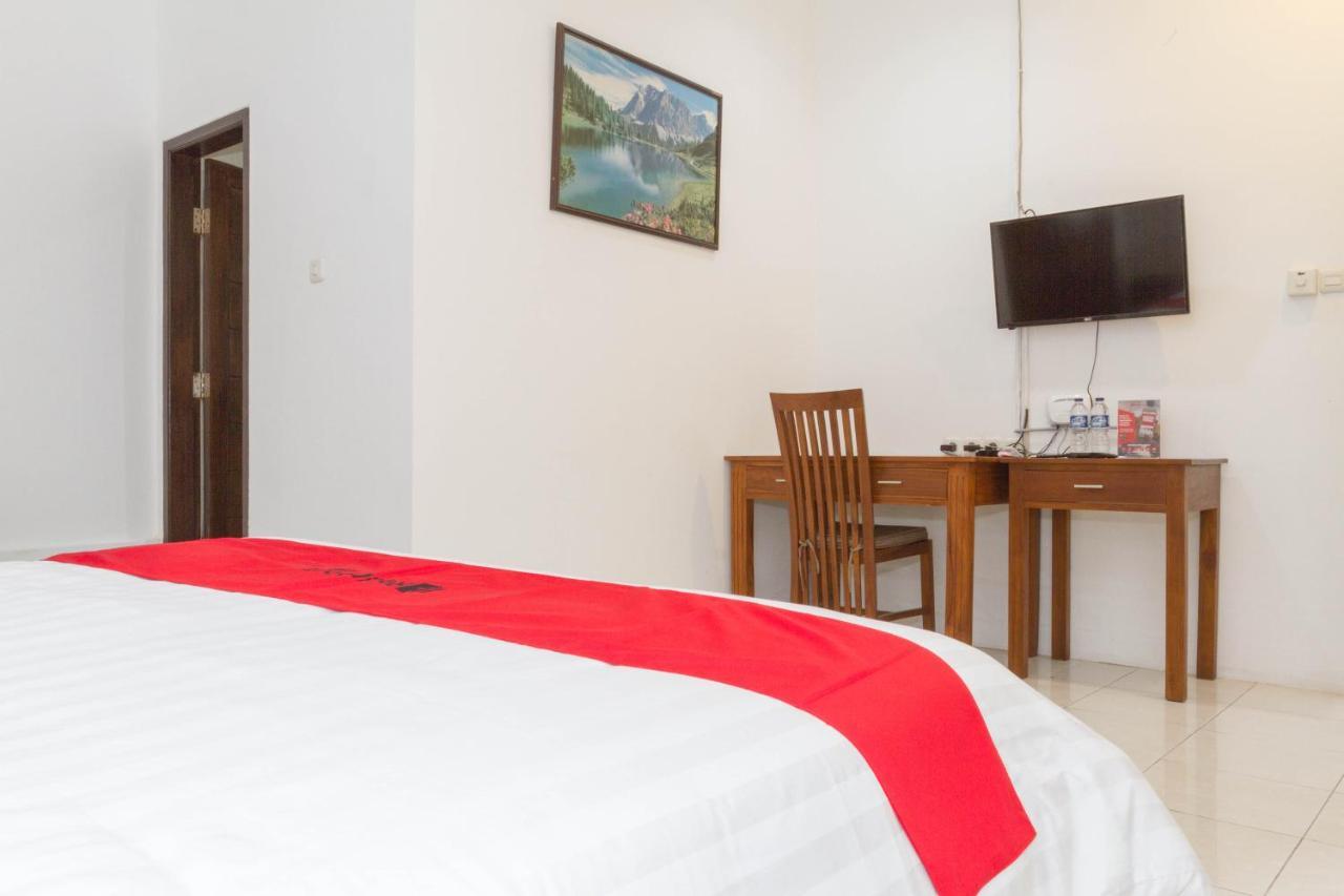 Reddoorz Near Jatinangor Town Square Hotel Exterior photo