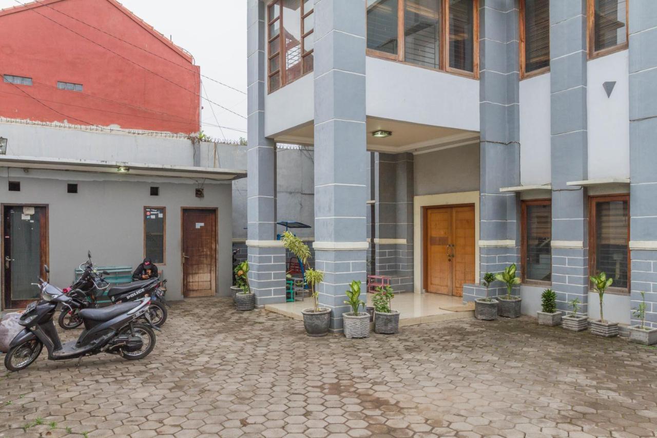 Reddoorz Near Jatinangor Town Square Hotel Exterior photo